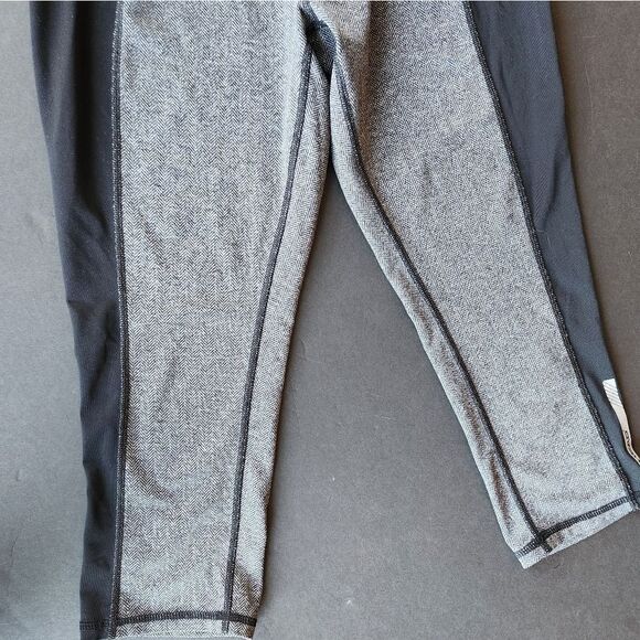 Head Black And Grey Cropped Leggings - Picture 4 of 8